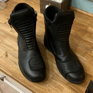 Size 14 black motorcycle boots
